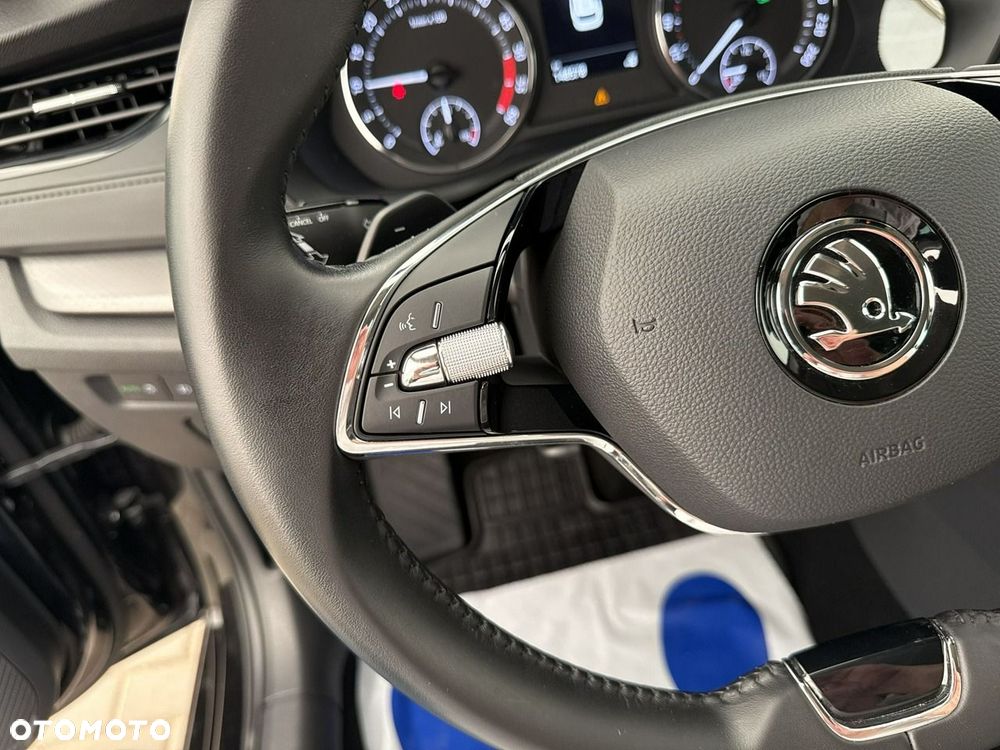 Skoda Octavia - 25