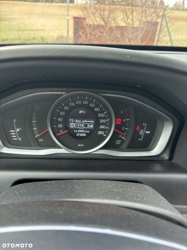 Volvo XC 60 D3 Momentum - 29