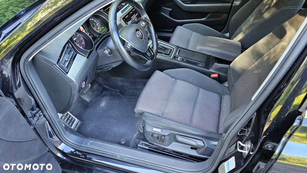 Volkswagen Passat 1.8 TSI BMT Comfortline DSG - 12