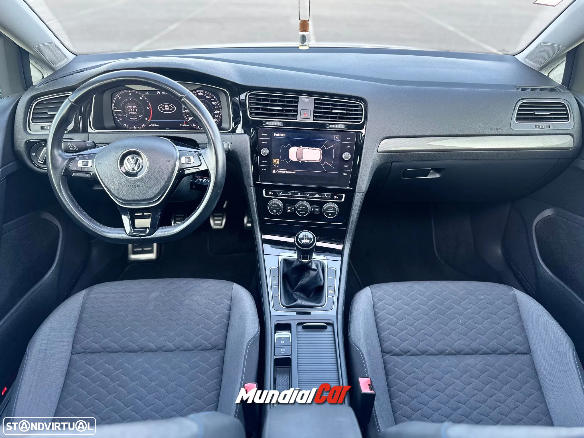 VW Golf 1.6 TDI R-Line - 7