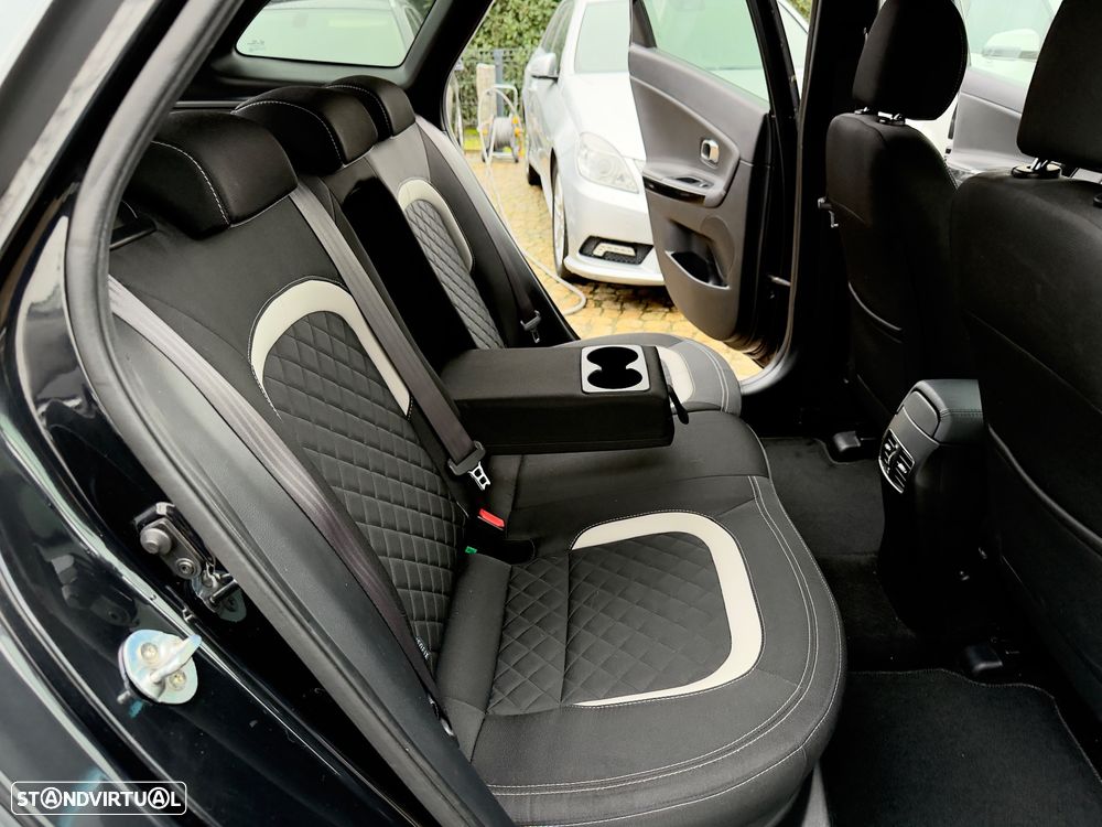 Kia Ceed SW 1.6 CRDi GT Line - 46