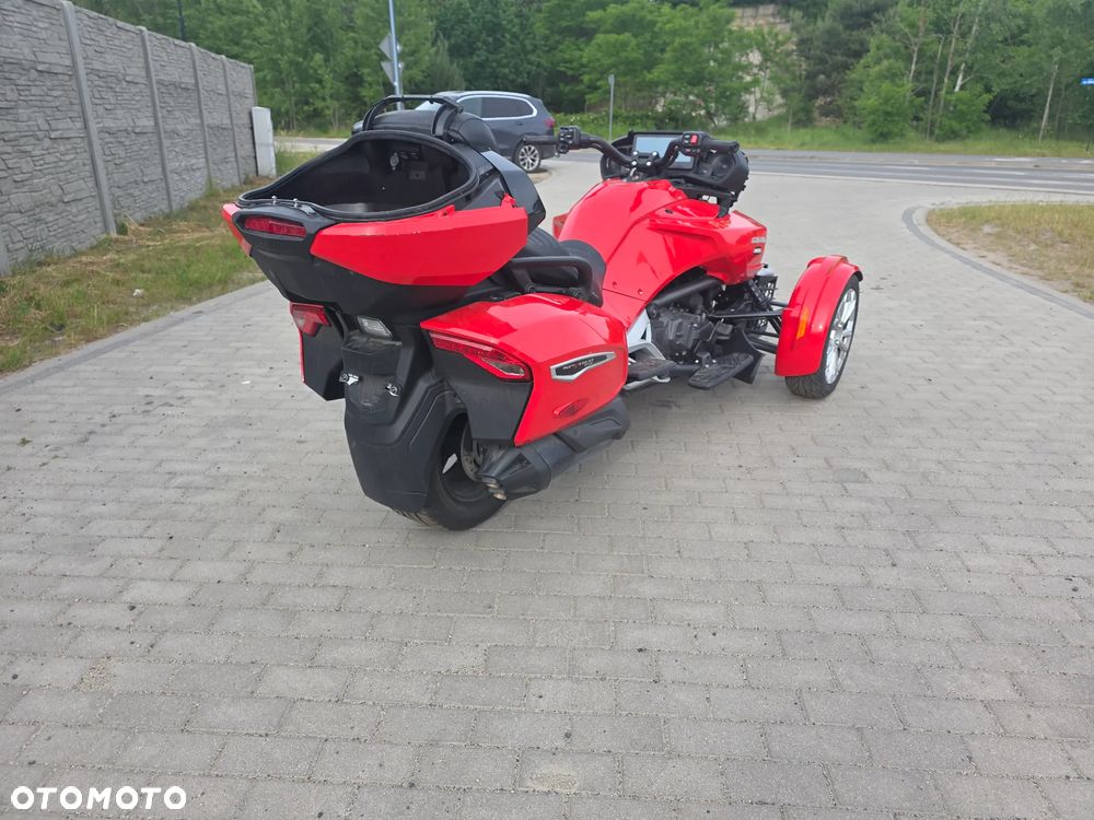 Can-Am Spyder - 3
