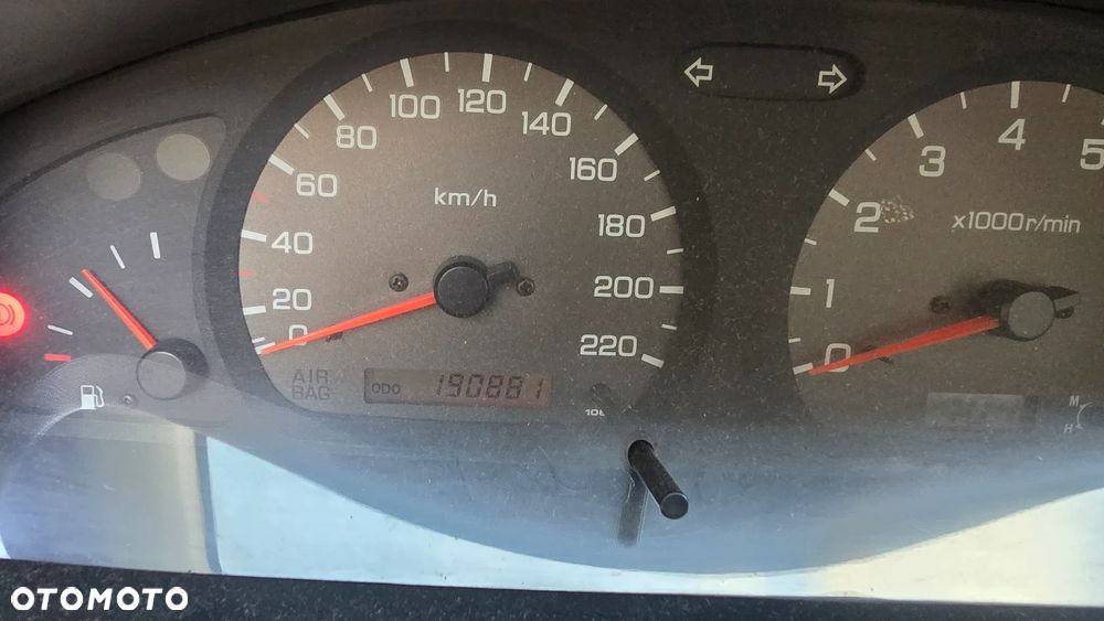 Nissan Almera 1.4 GX (zmk) - 6