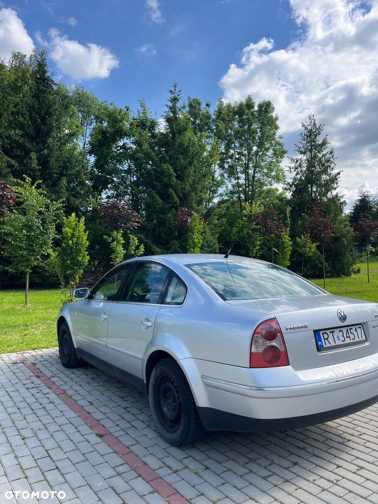 Volkswagen Passat 1.9 TDI 4Mot Basis - 1