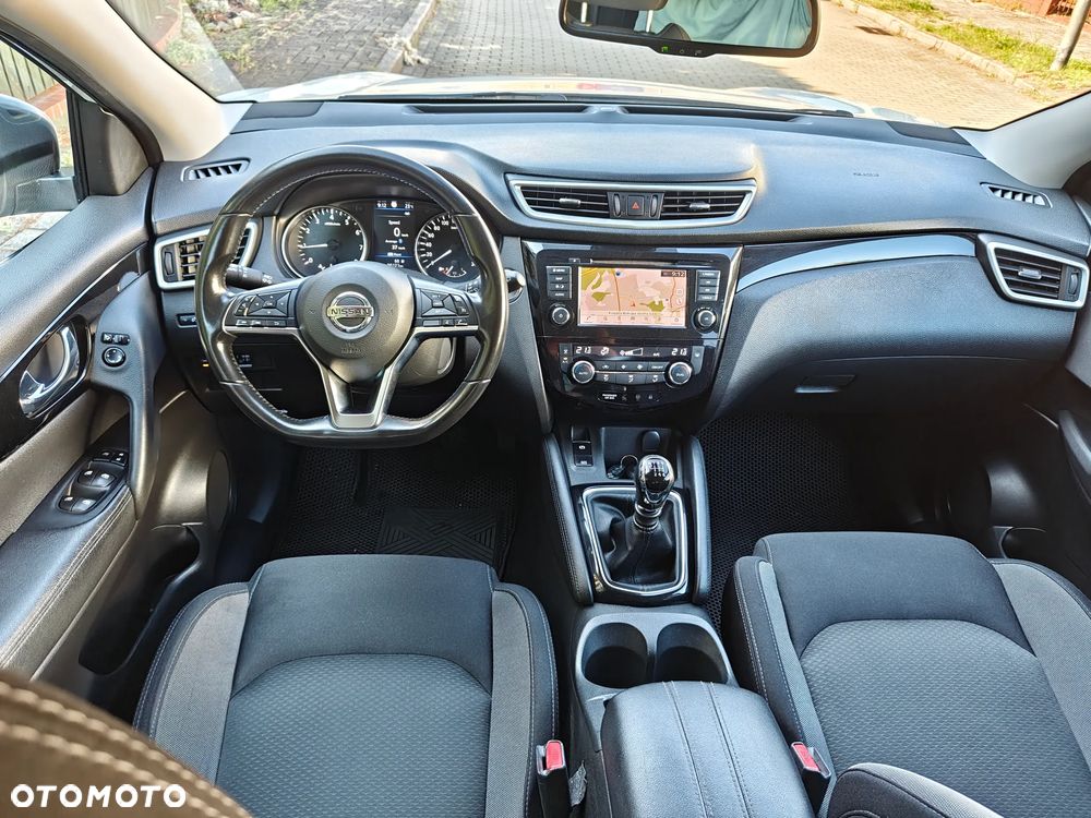Nissan Qashqai 1.3 DIG-T N-Connecta - 17