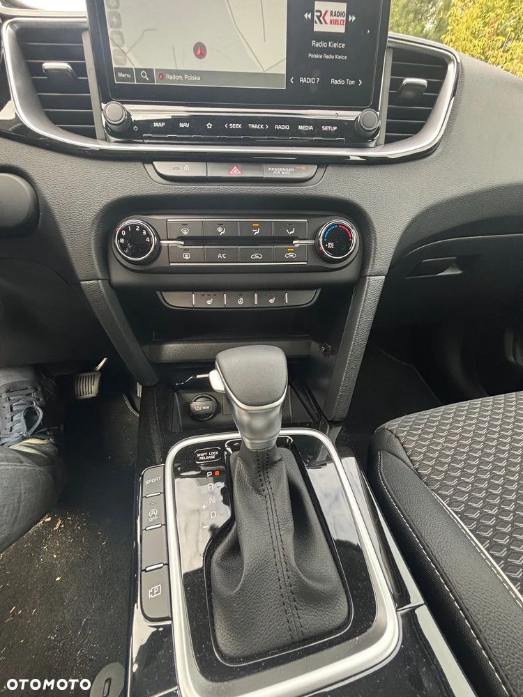 Kia XCeed 1.5 T-GDI OPF DCT7 PLATINUM - 4