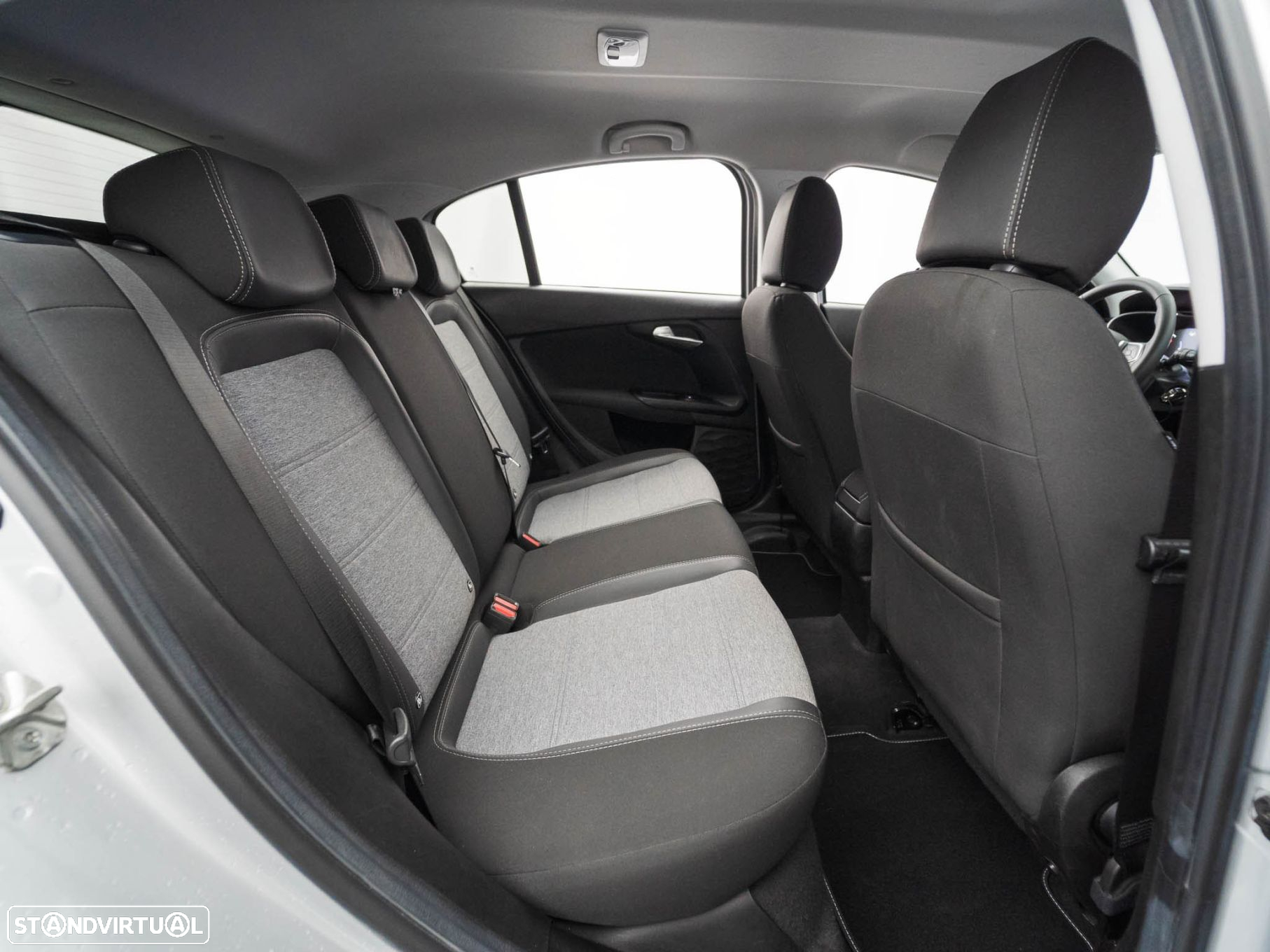 Fiat Tipo Cross 1.3 Multijet - 31