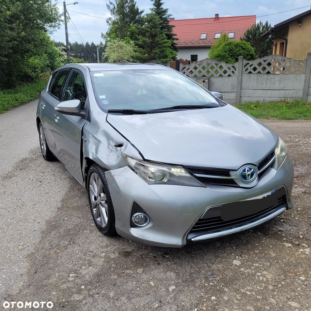 Toyota Auris 1.8 HSD Luna - 17