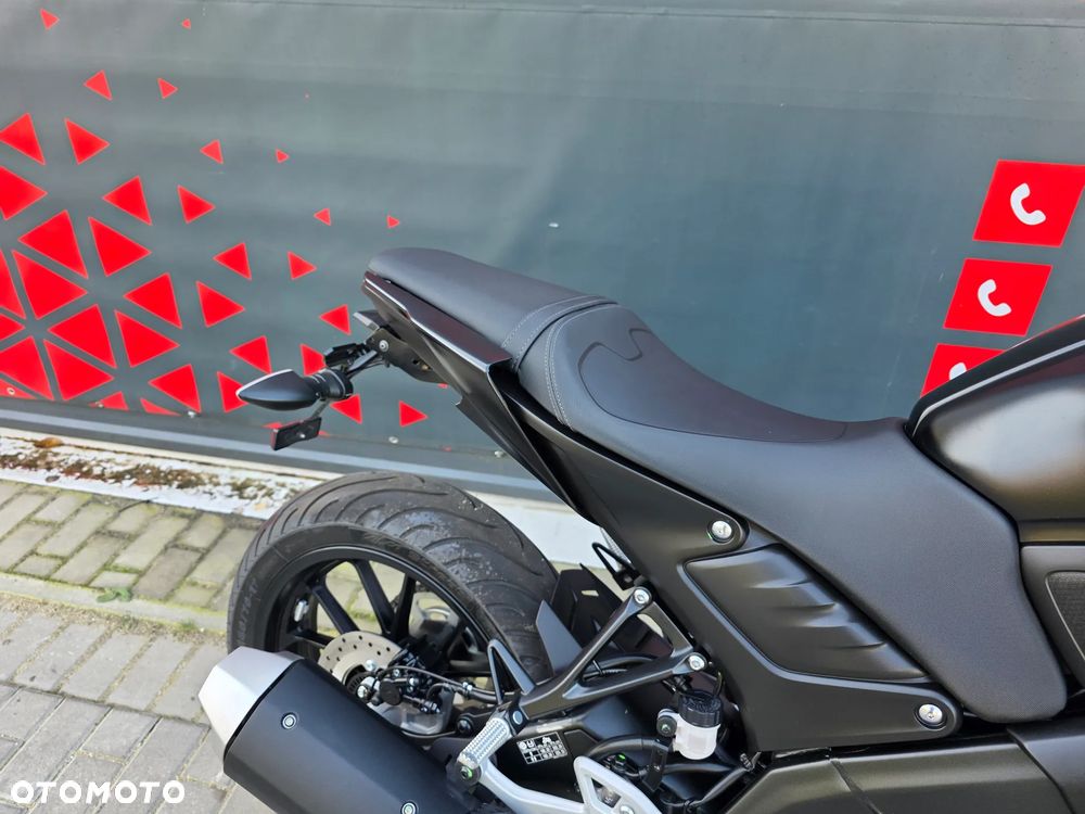 Yamaha MT - 21