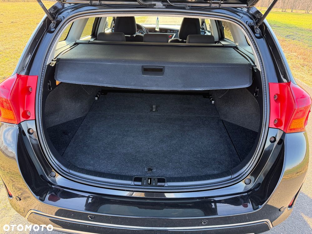 Toyota Auris - 9