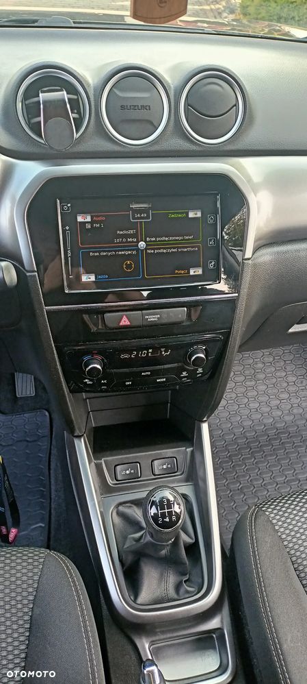 Suzuki Vitara 1.0 Boosterjet Club - 9