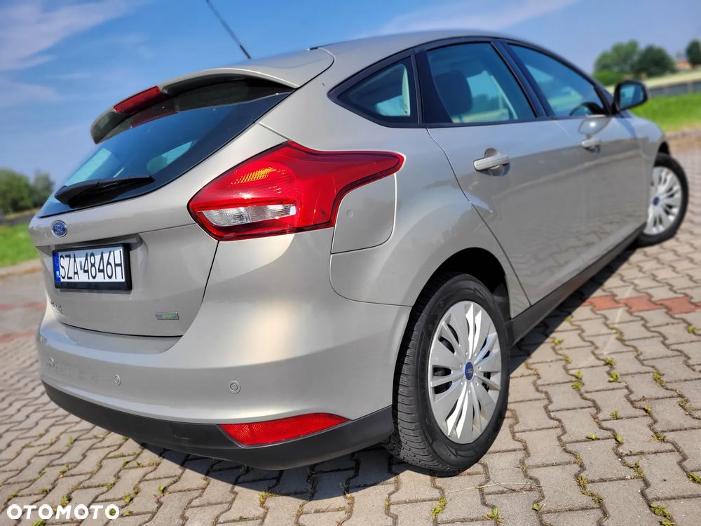 Ford Focus 1.0 EcoBoost Gold X (Trend) - 39