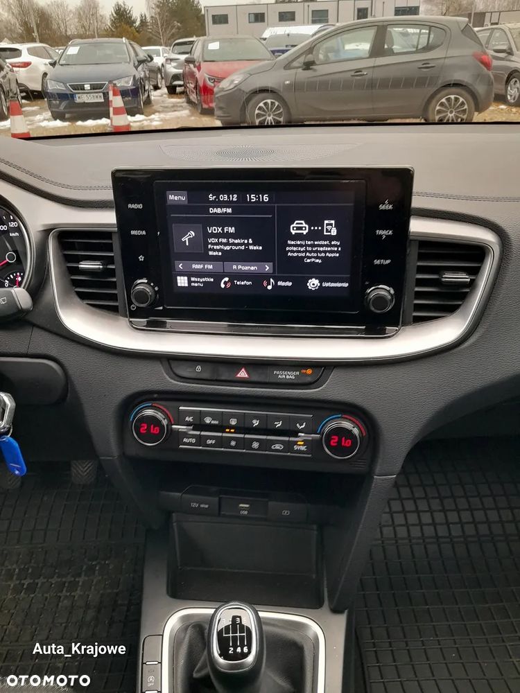 Kia Ceed 1.5 T-GDI M - 12