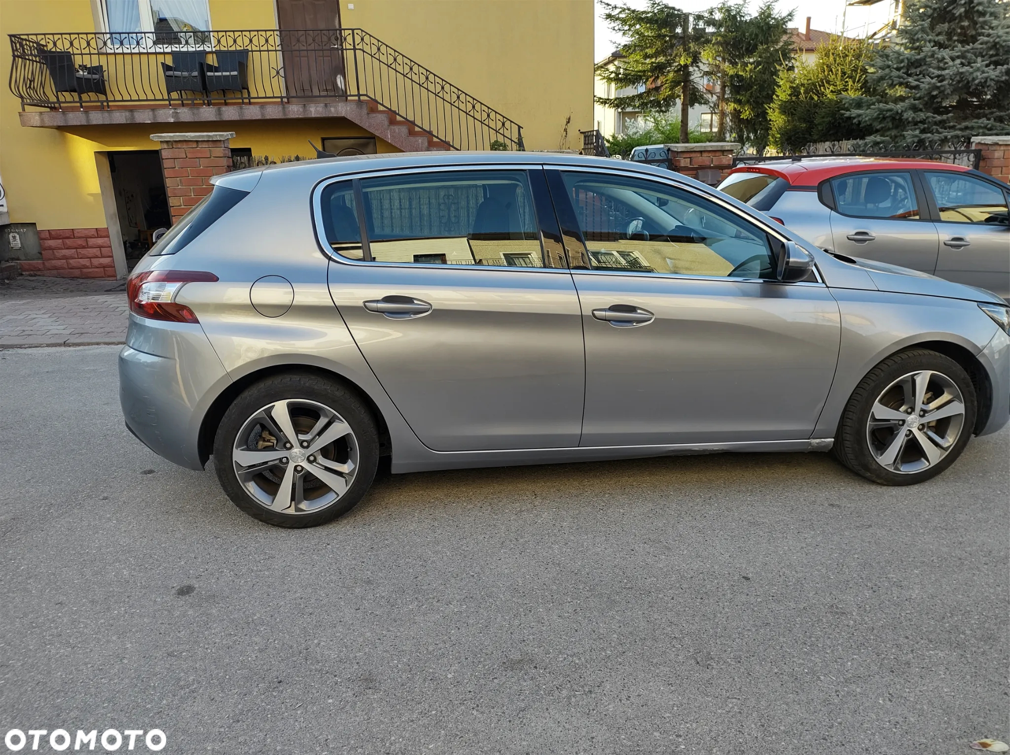 Peugeot 308 1.2 PureTech Allure S&S - 11