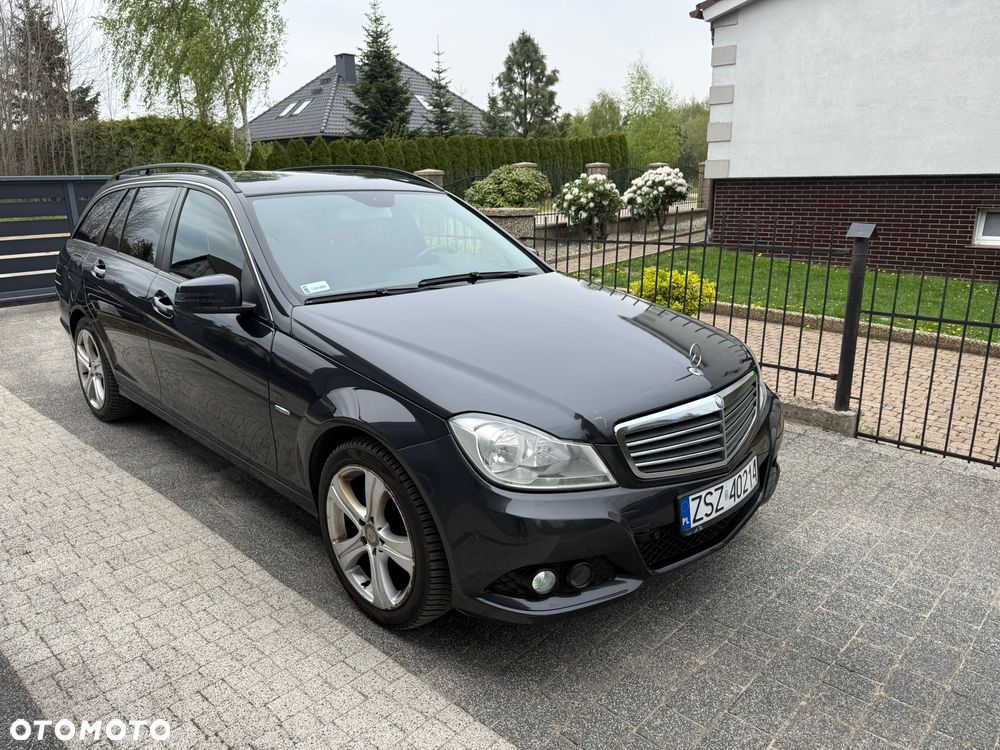 Mercedes-Benz Klasa C 200 CGI BlueEFFICIENCY Elegance - 1