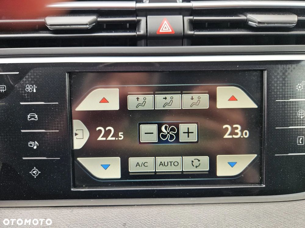 Citroën C4 Grand Picasso BlueHDi 150 EAT6 Exclusive - 26
