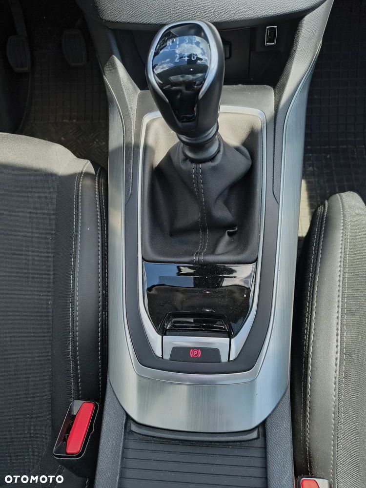 Peugeot 308 1.2 PureTech GPF Allure Pack S&S - 6