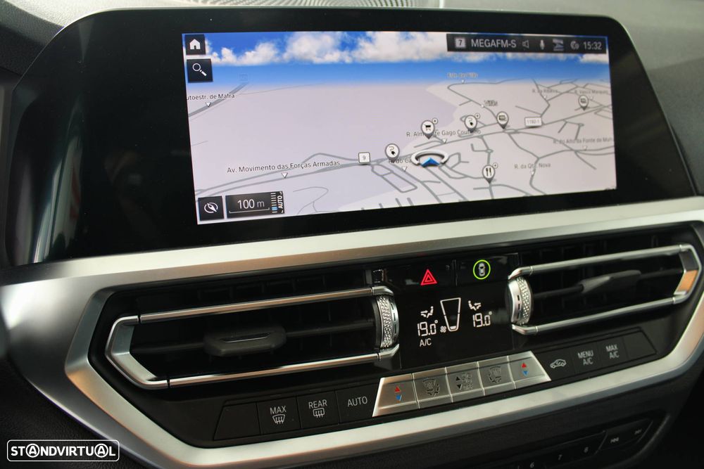 BMW 330 e Pack M Auto - 11