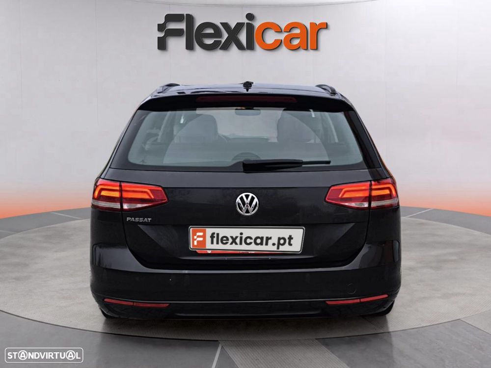 VW Passat Variant 1.6 TDI Confortline DSG - 6