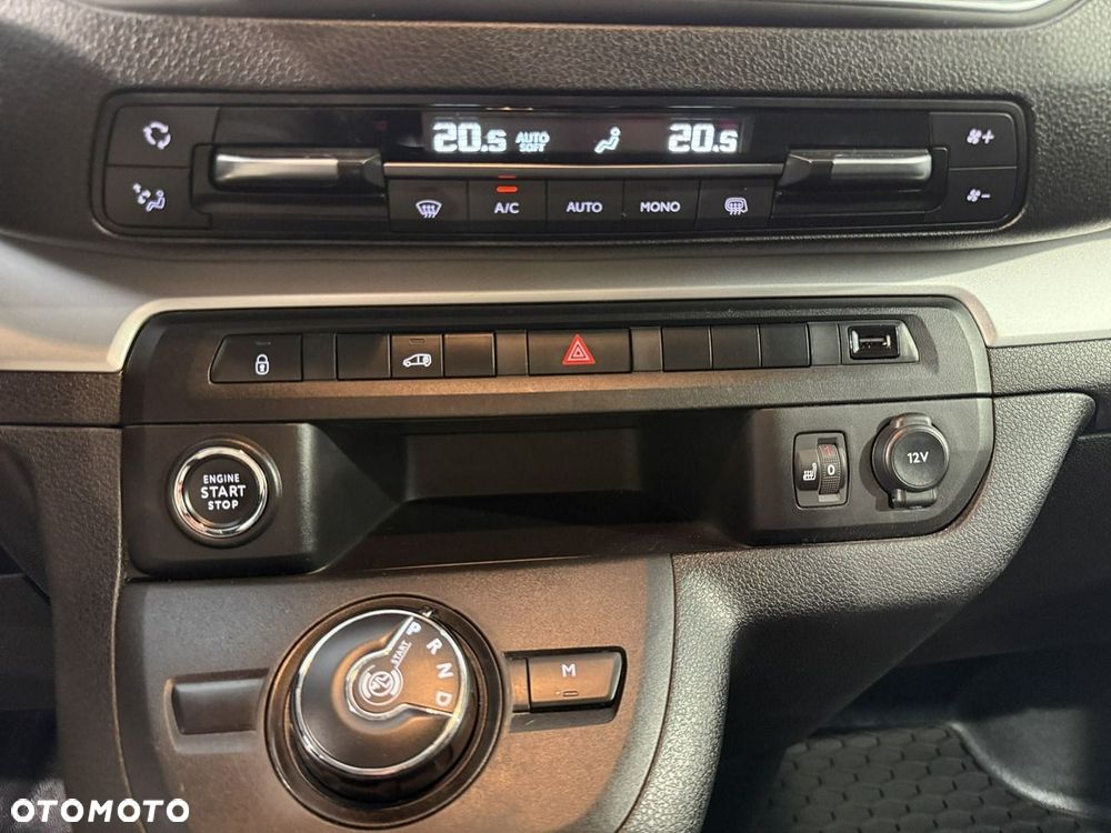 Opel Vivaro - 22