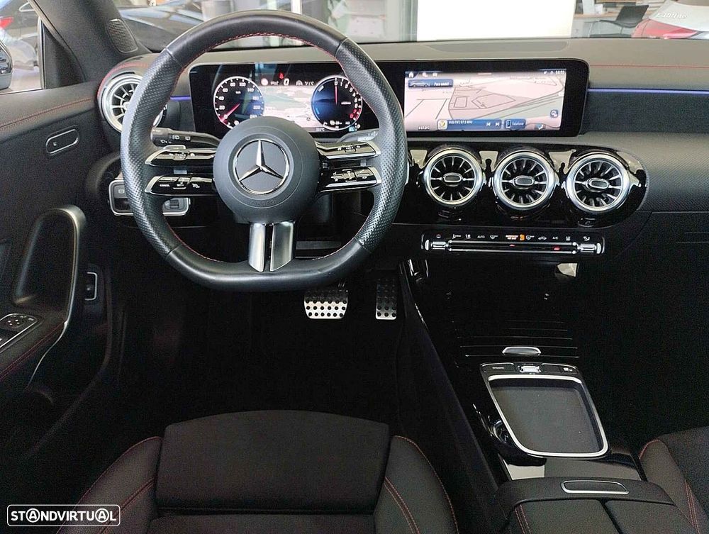 Mercedes-Benz CLA 250 e Shooting Brake AMG Line - 3