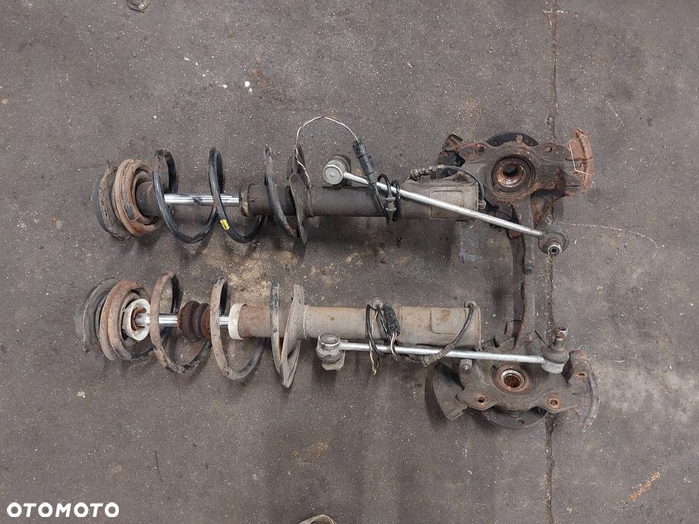 AMORTYZATOR SPRĘŻYNA ZWROTNICA LEWY + PRAWY PRZÓD PANDA II 1.1 8V - 5