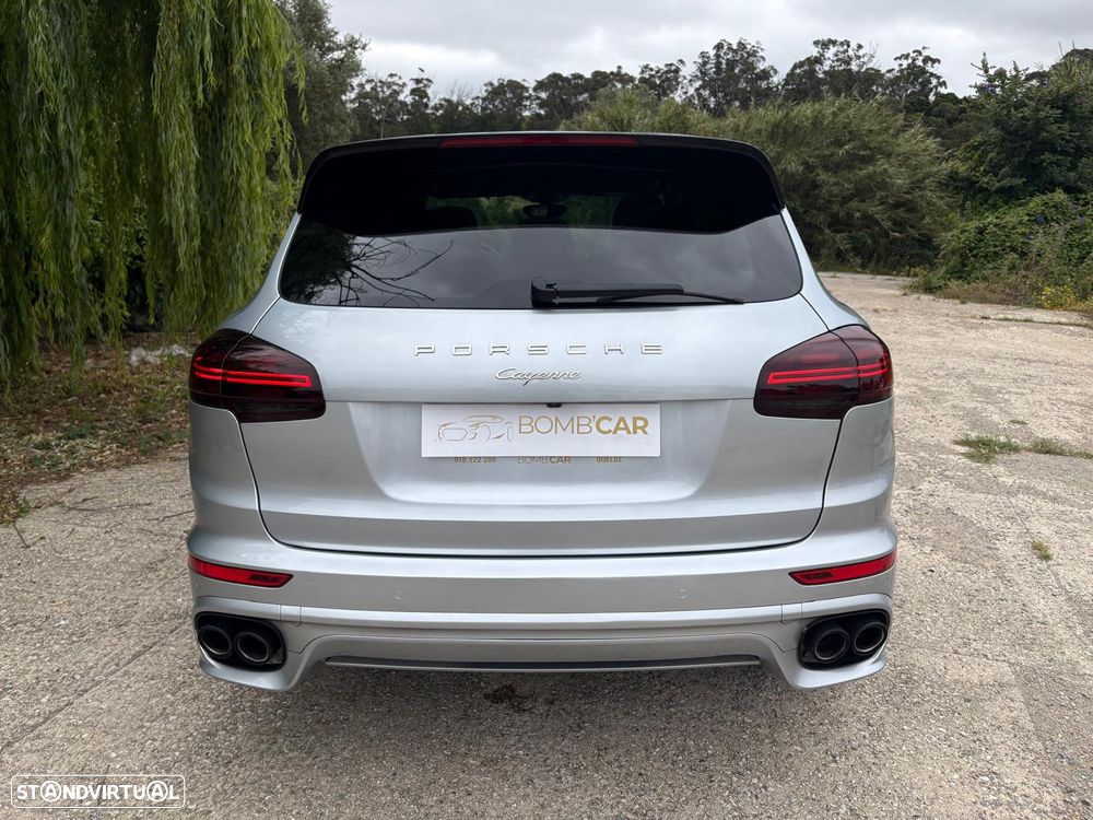 Porsche Cayenne Platinum Edition - 35