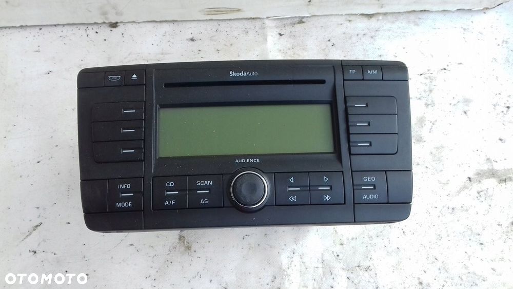 RADIO RADIOODTWARZACZ CD 1Z0035156A SKODA OCTAVIA II 2 04- - 1