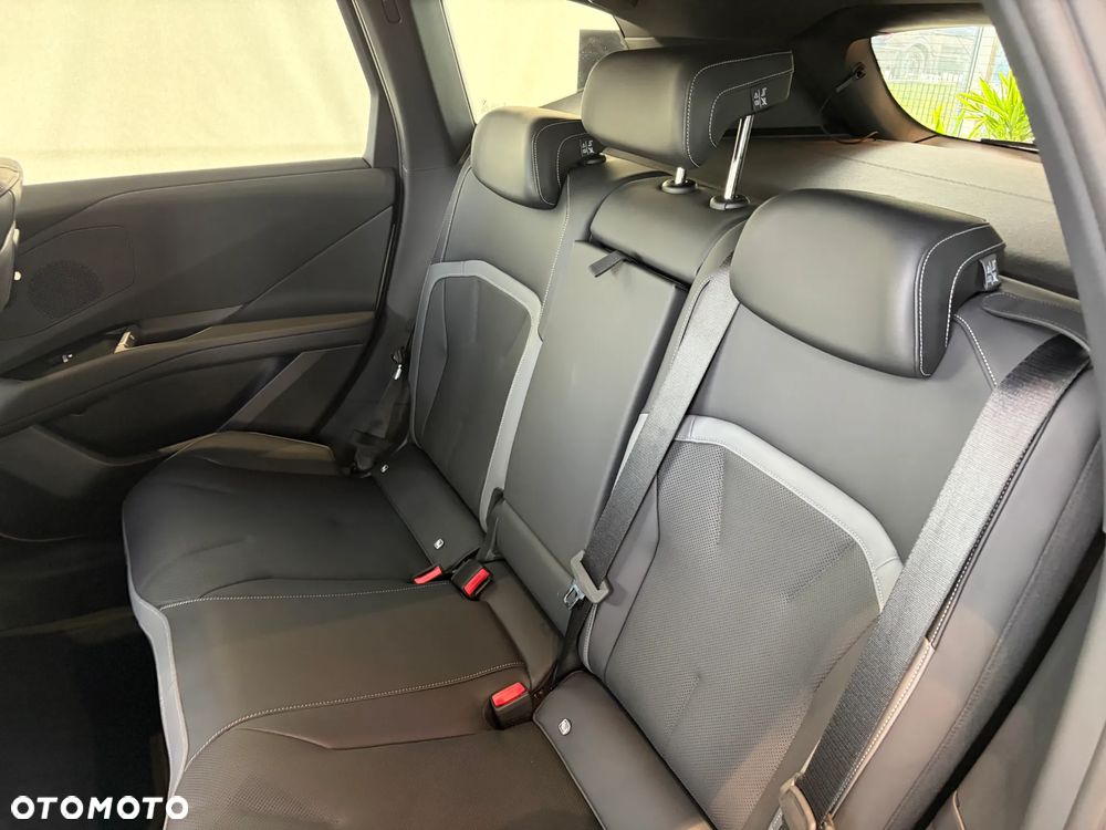 BMW iX3 - 15