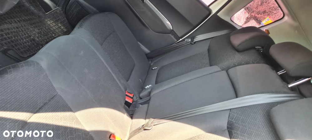 Peugeot 3008 HDi 115 Access - 10