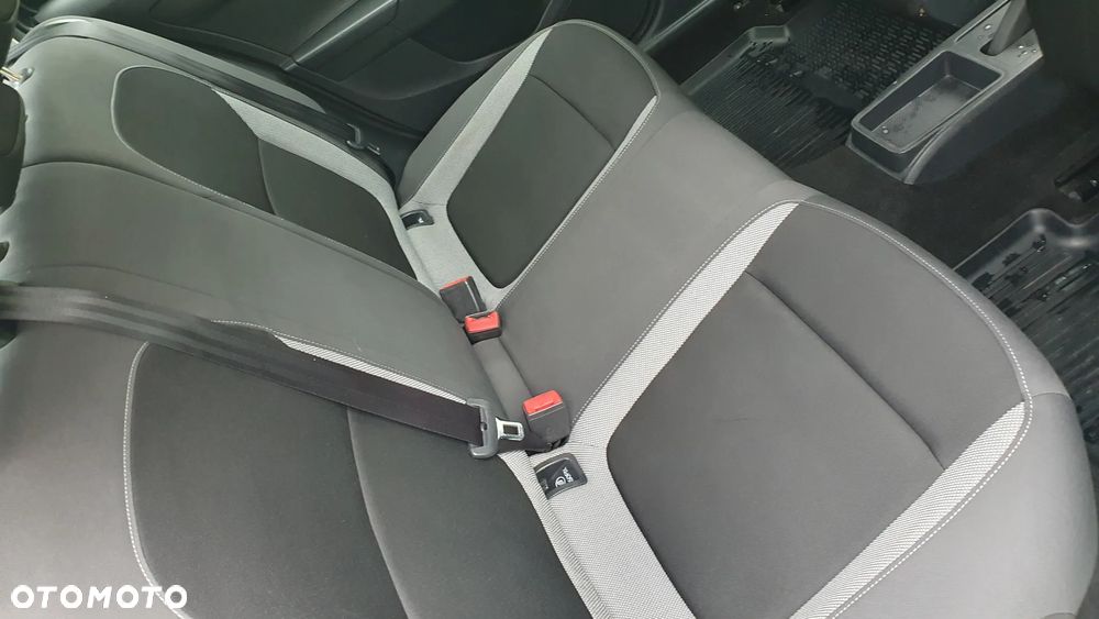 Skoda Fabia 1.0 TSI Ambition - 9
