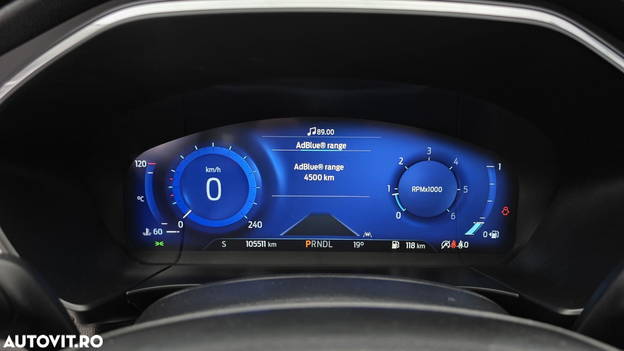 Ford Kuga - 16