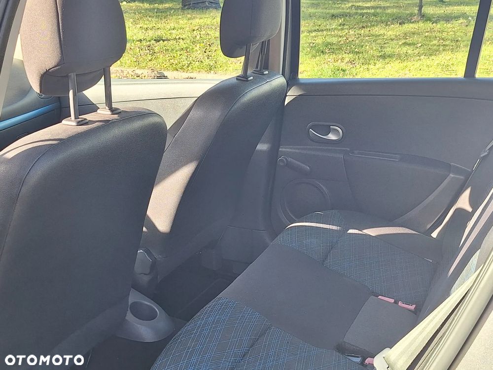 Renault Clio 1.2 TCE Authentique - 6