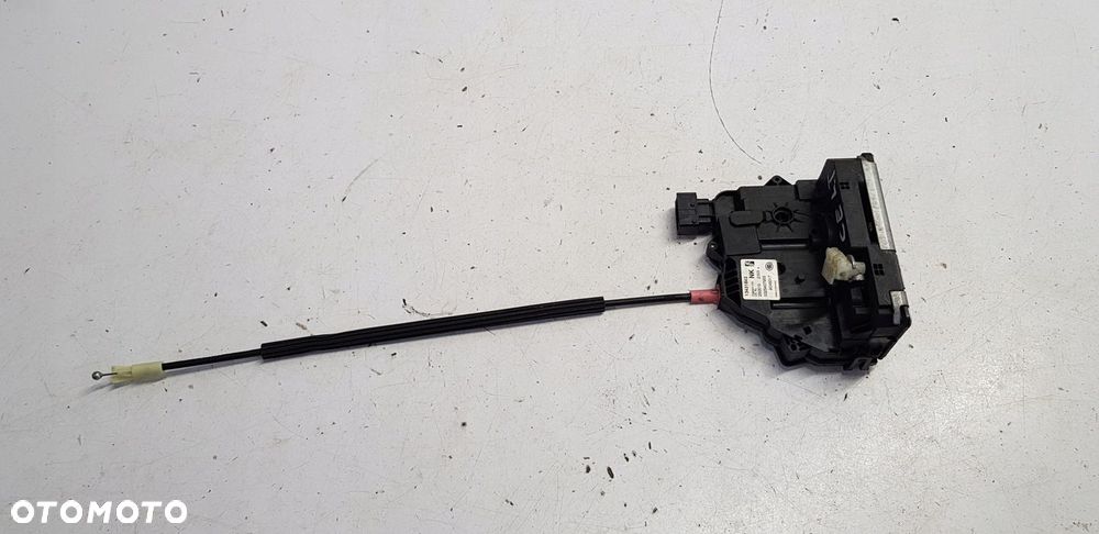 zamek drzwi lewy tył Opel Corsa E 13431843 - 1