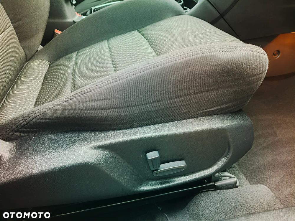 Ford Mondeo 2.0 TDCi Titanium X - 27