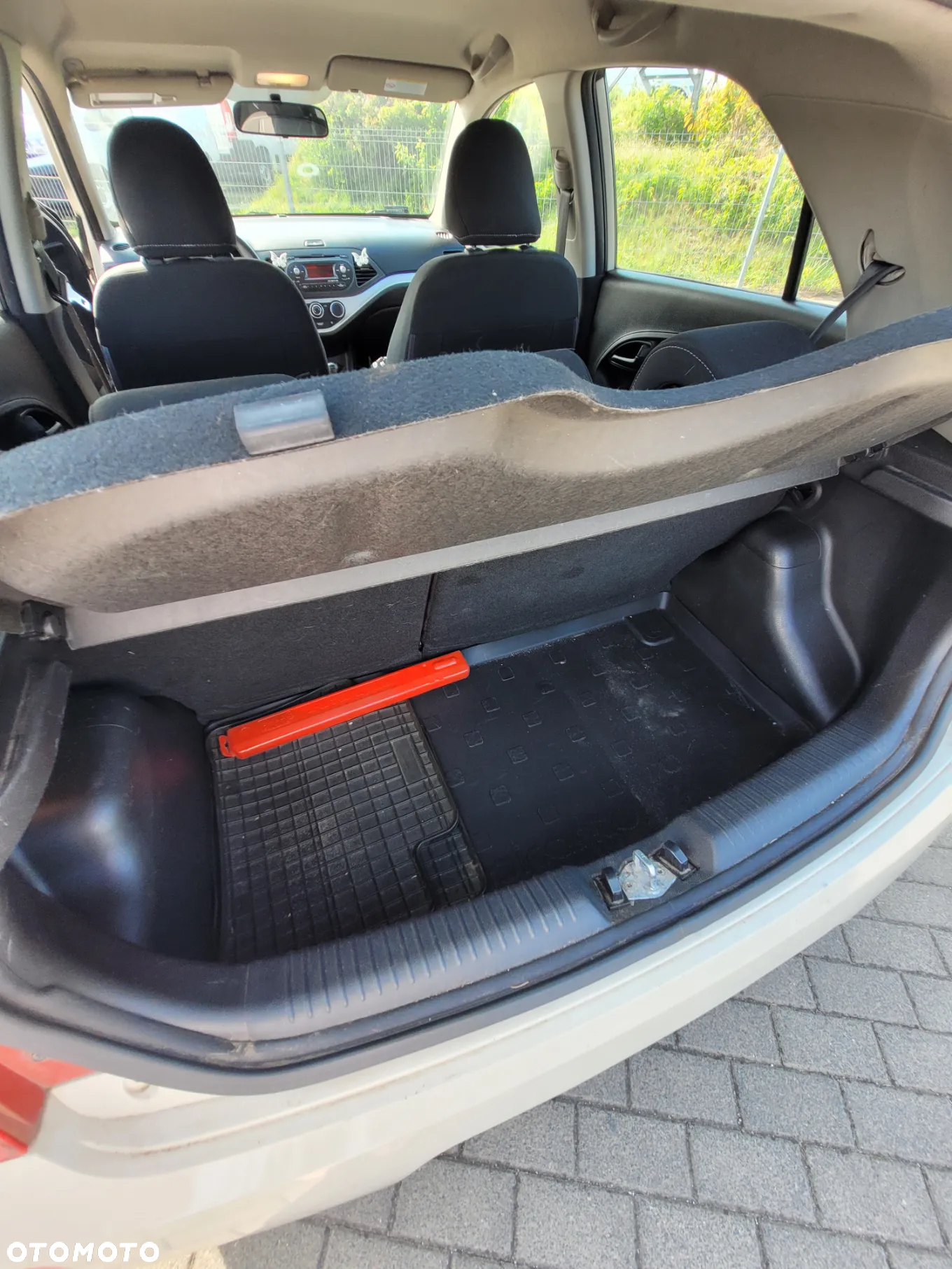 Kia Picanto 1.0 L - 10
