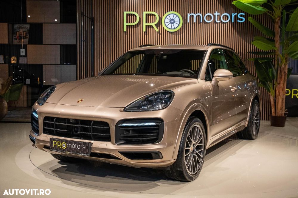 Porsche Cayenne Standard - 1