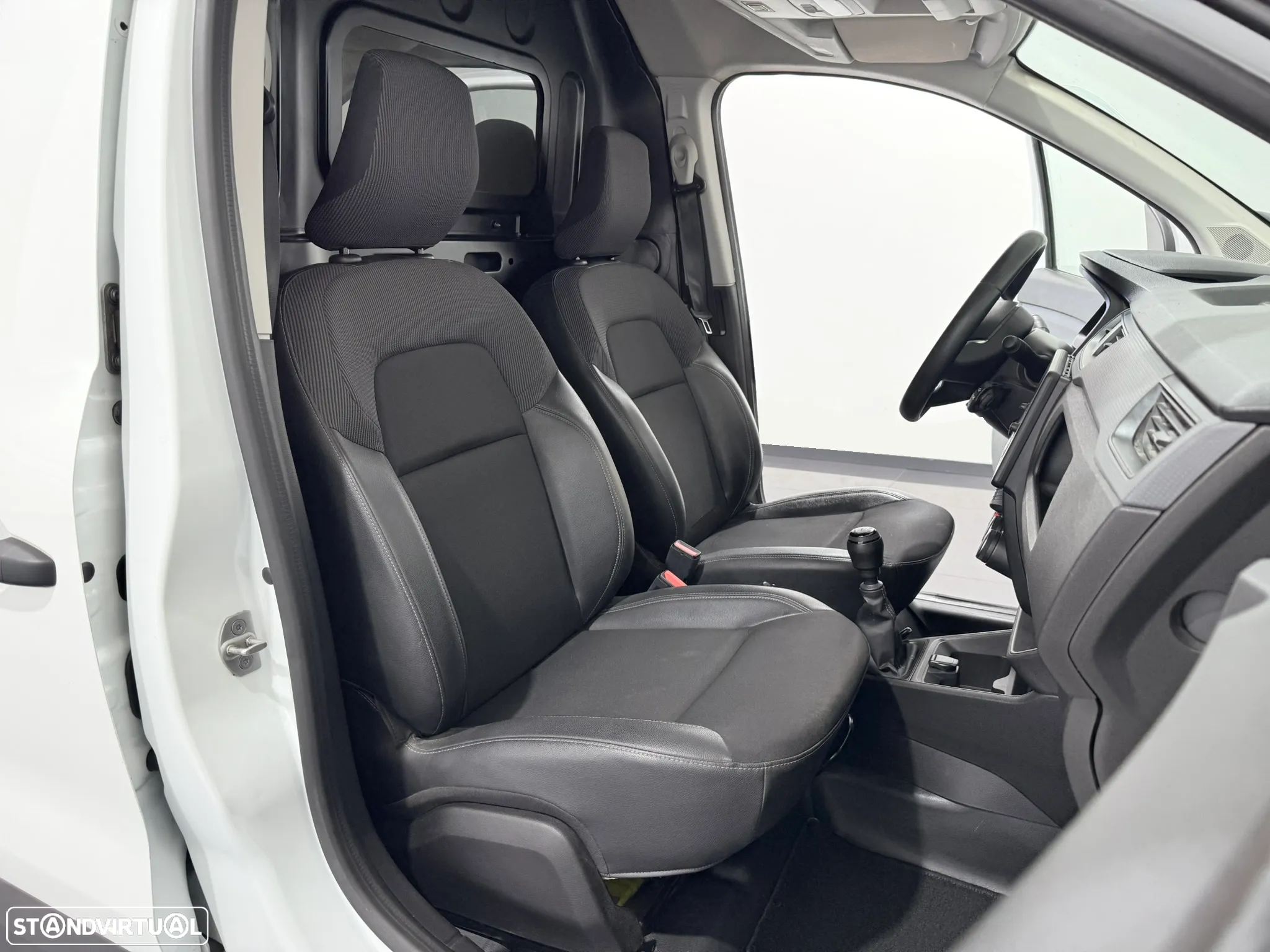 Renault EXPRESS ADVANCE 1.5 DCI 95CV - IVA DEDUTIVEL - NACIONAL - 33