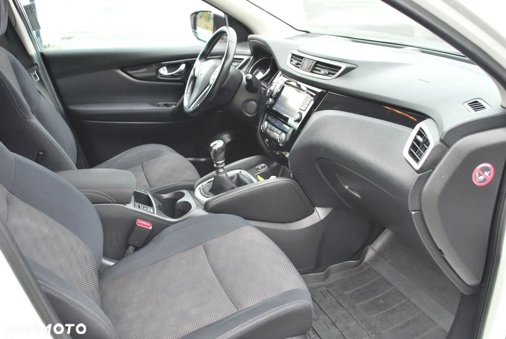 Nissan Qashqai - 10