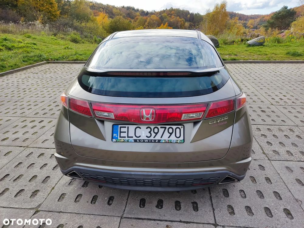 Honda Civic 1.8 Sport - 8