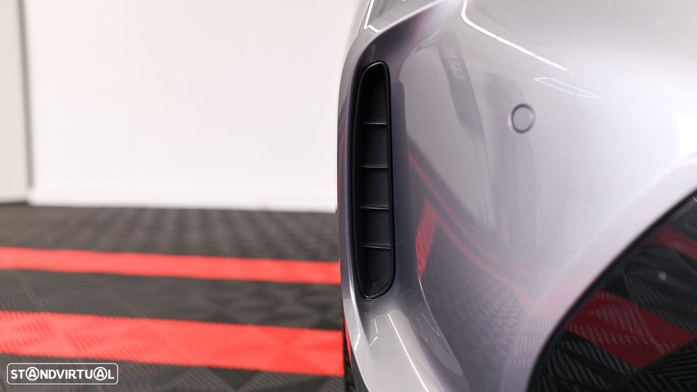 BMW 116 d Pack Desportivo M Auto - 25