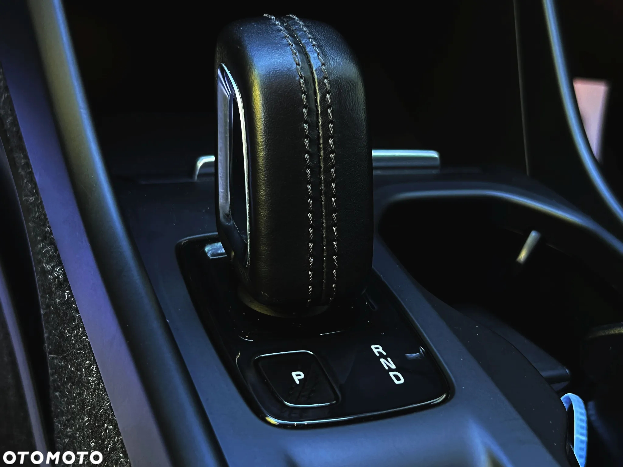 Volvo XC 40 D4 AWD Geartronic Momentum - 31