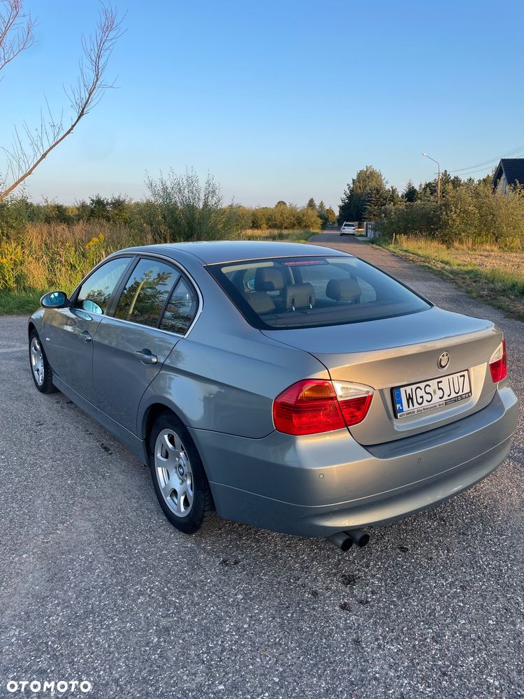 BMW Seria 3 325xi - 7