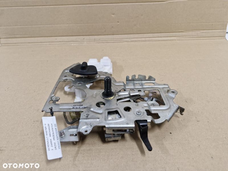 RENAULT MASTER III 3 ZAMEK MECHANIZM DRZWI PRZESUWNYCH PRAWY 826703236R - 3