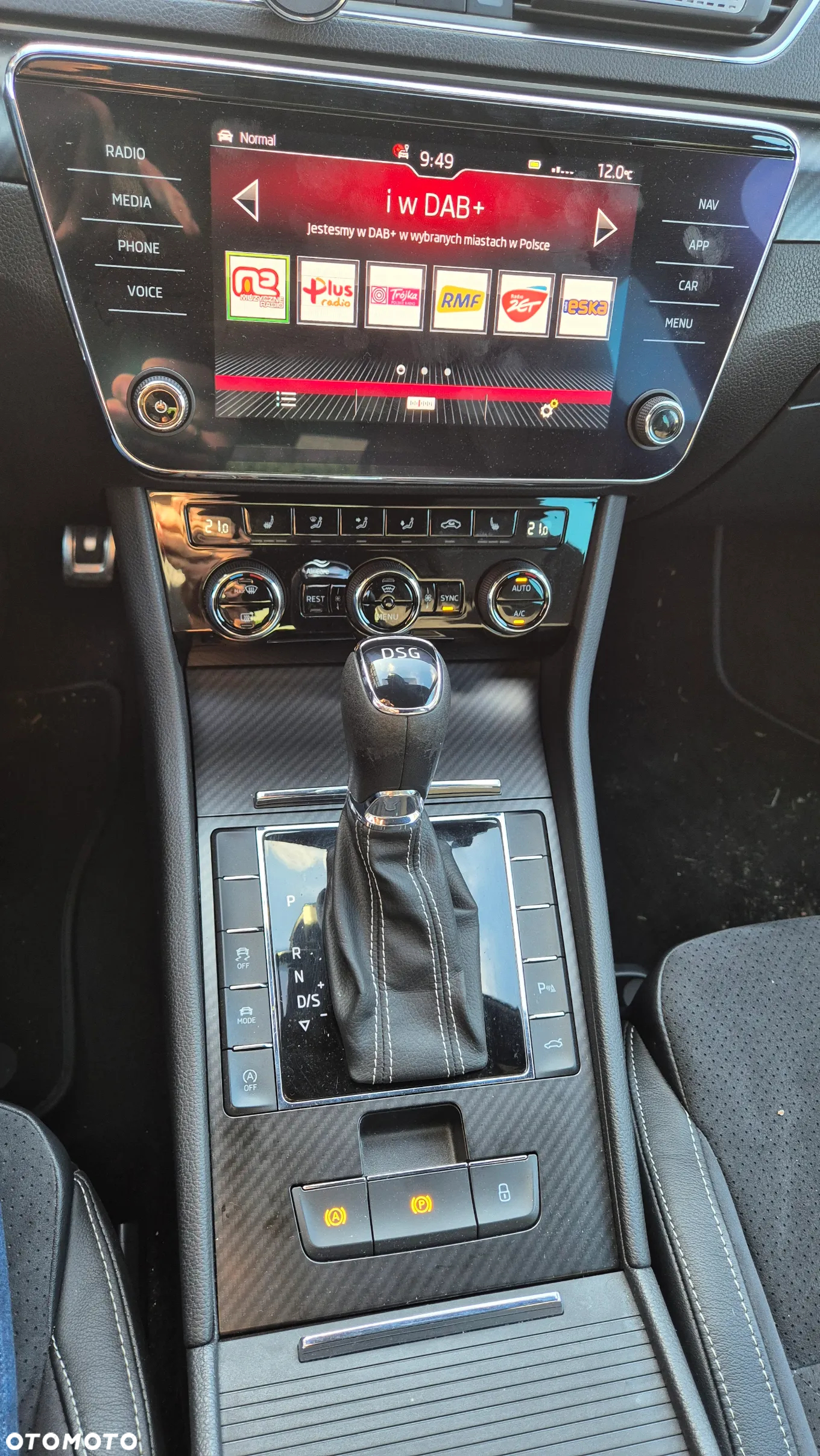 Skoda Superb 2.0 TDI Sportline DSG - 16