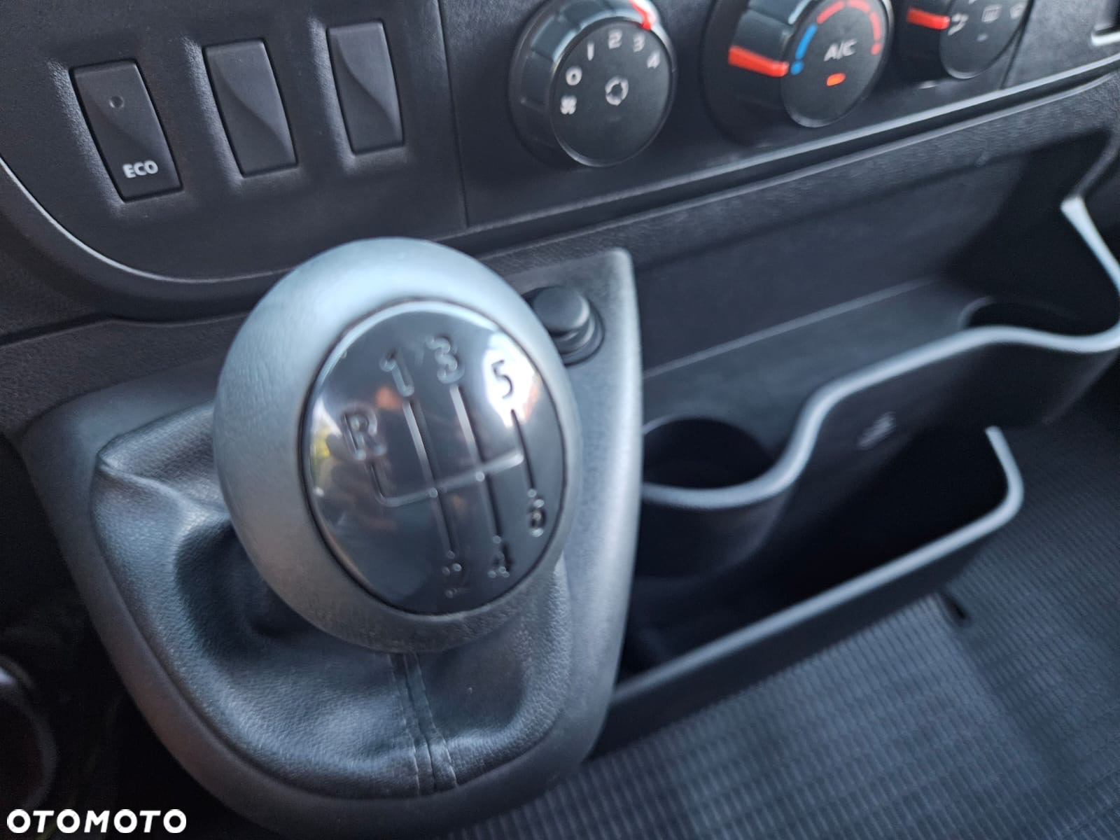 Opel Movano - 16