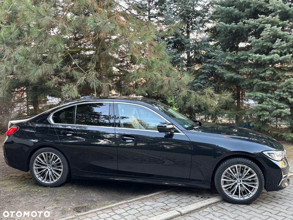 BMW Seria 3 330i - 4