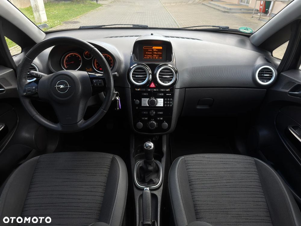 Opel Corsa 1.4 16V Energy - 7