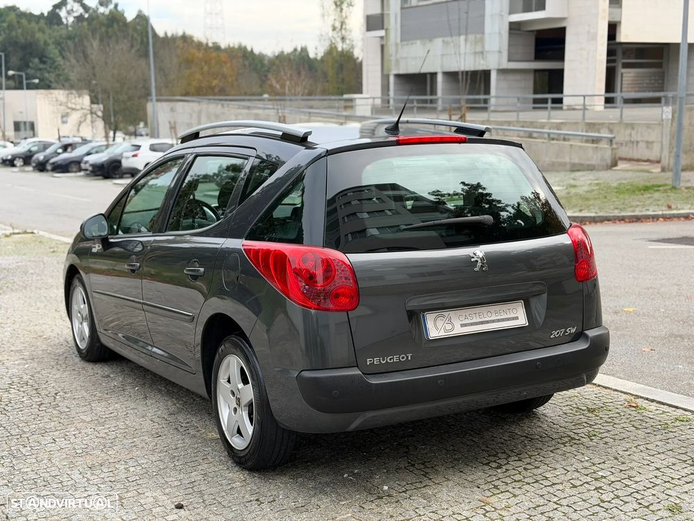 Peugeot 207 SW 1.4 Premium - 4