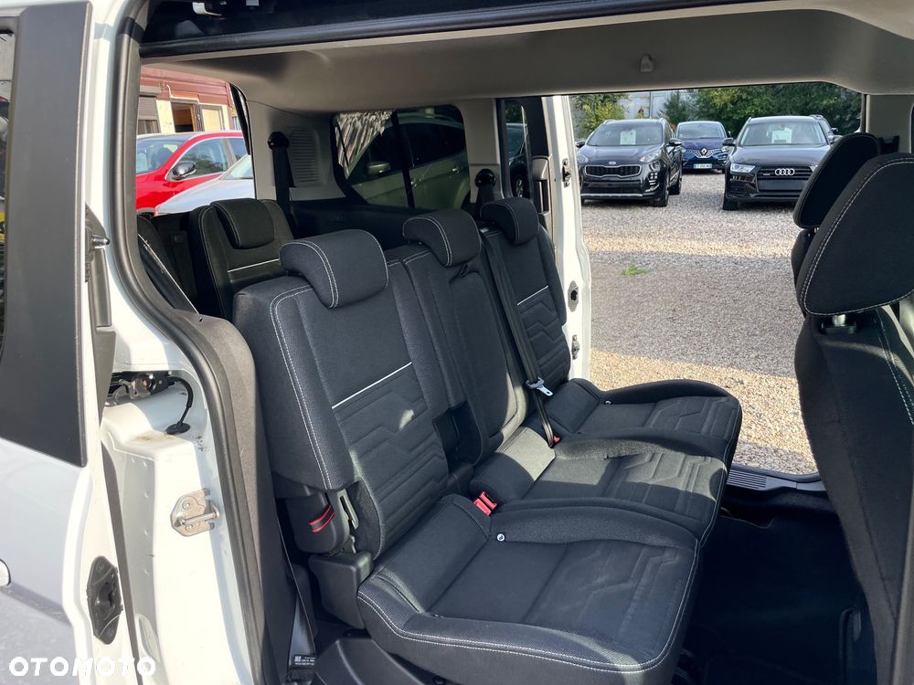 Ford Tourneo Connect Grand - 20